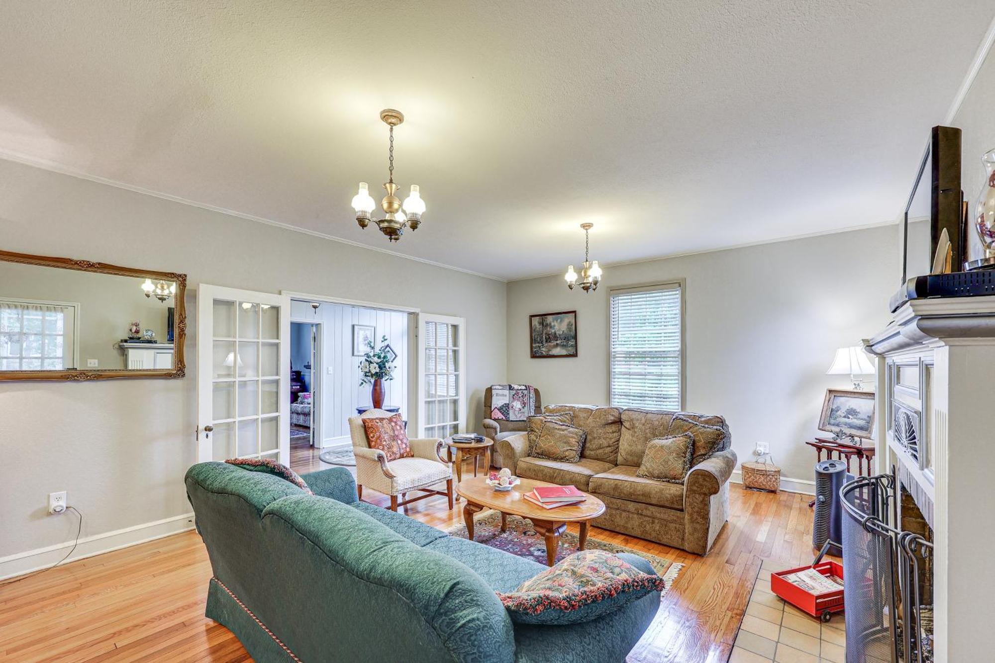 Delightful Retreat With Fireplace And Large Yard! Exterior foto
