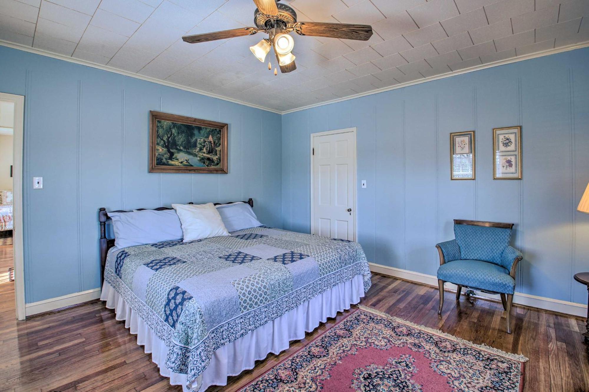 Delightful Retreat With Fireplace And Large Yard! Exterior foto